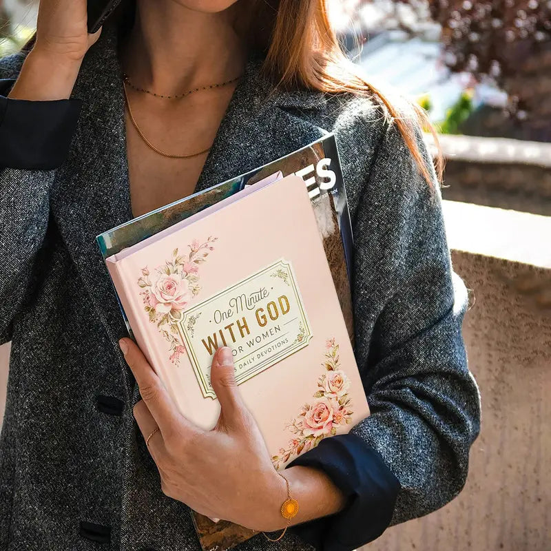 365 Days Devotional Journal - One Minute with God for WoMen