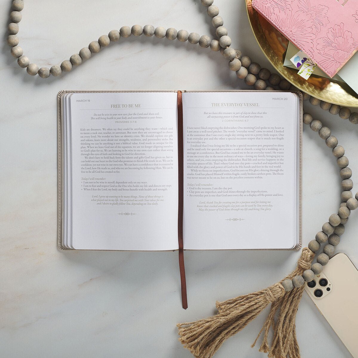365 Days Devotional Journal Grey Edition - One Minute with God for Women