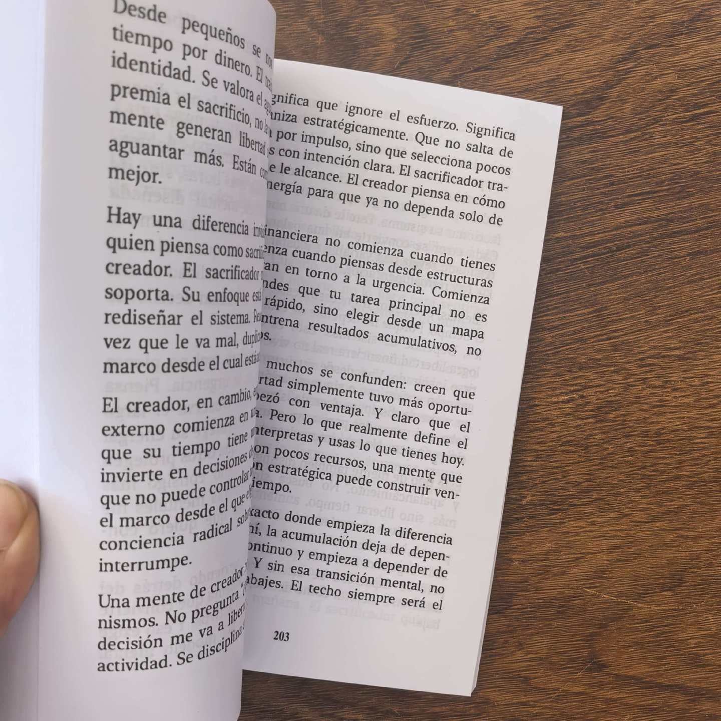 UNA MENTE VALE MÁS QUE UN MILLÓN (Versión en español )
