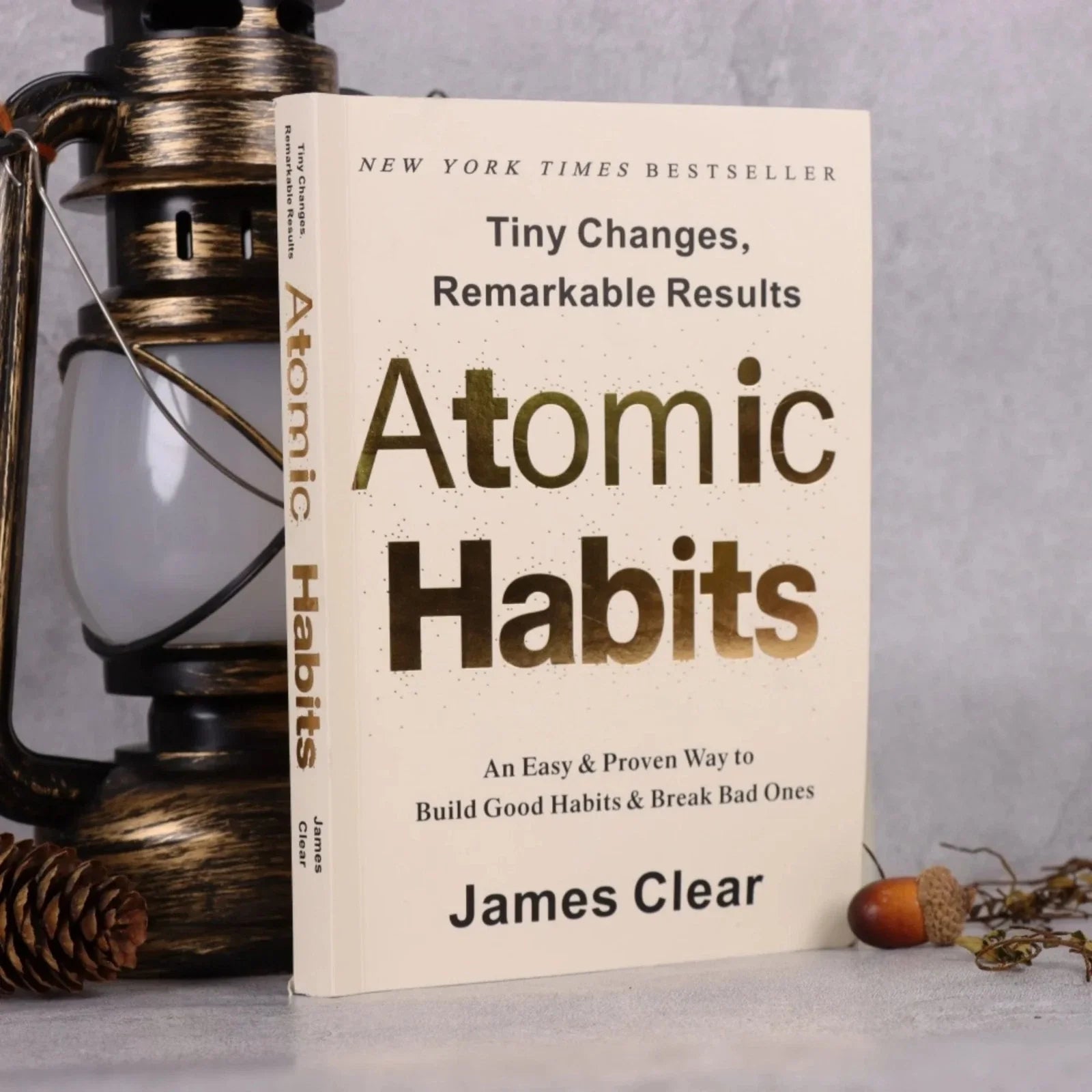 Atomic Habits: An Easy & Proven Way to Build Good Habits & Break Bad Ones